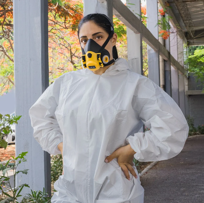 Traje Desechable De Protección Con Capucha Blanco Marca LICA